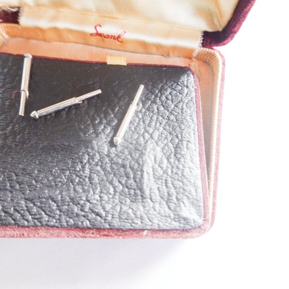 Antique Cufflinks Studs in original box - Picture 3 of 4